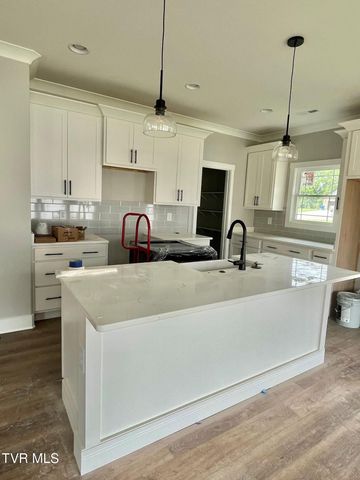 409 Middays Rest, Jonesborough, TN 37659