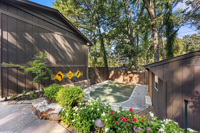 1315 Starfield Road, North Little Rock, AR 72116