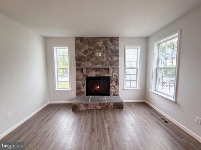 6906 CAPTAIN EDWARD TOPPINS CT, Fort Washington, MD 20744