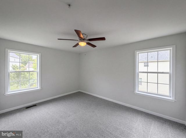 6906 CAPTAIN EDWARD TOPPINS CT, Fort Washington, MD 20744