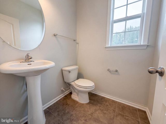 6906 CAPTAIN EDWARD TOPPINS CT, Fort Washington, MD 20744