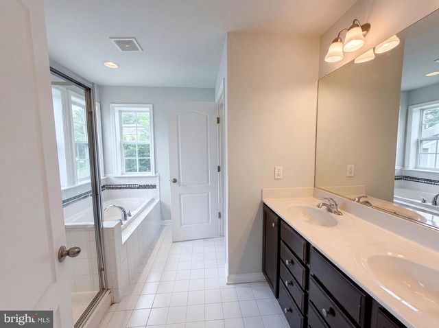 6906 CAPTAIN EDWARD TOPPINS CT, Fort Washington, MD 20744