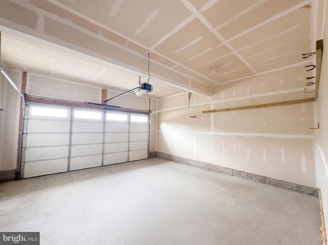 6906 CAPTAIN EDWARD TOPPINS CT, Fort Washington, MD 20744
