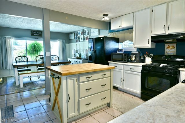 2307 Clyde Street, Poland, OH 44514
