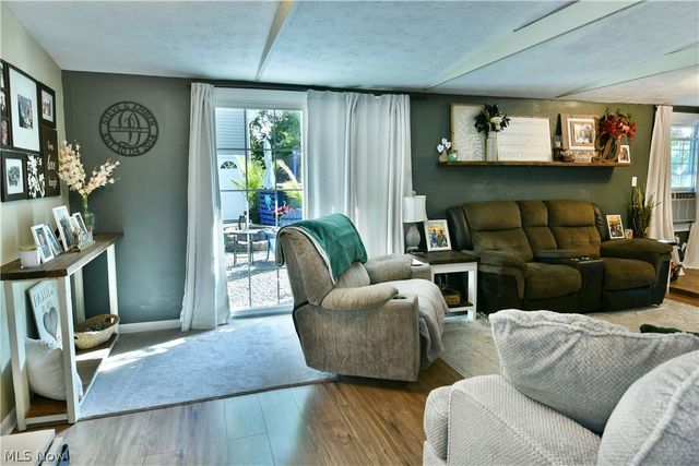 2307 Clyde Street, Poland, OH 44514