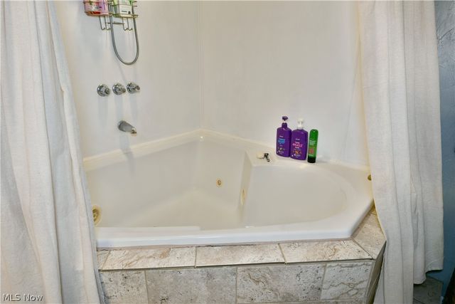 2307 Clyde Street, Poland, OH 44514
