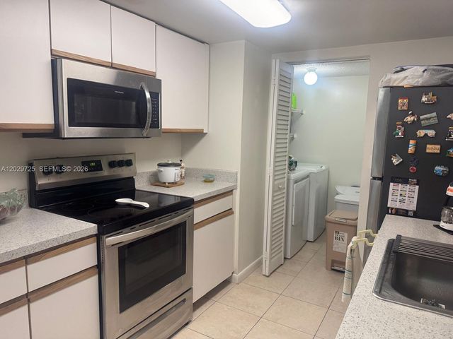 9811 Westview Drive 913, Coral Springs, FL 33076