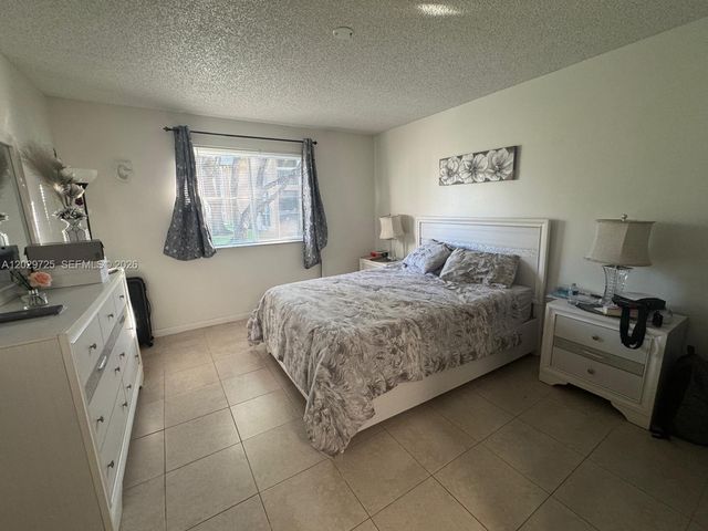 9811 Westview Drive 913, Coral Springs, FL 33076