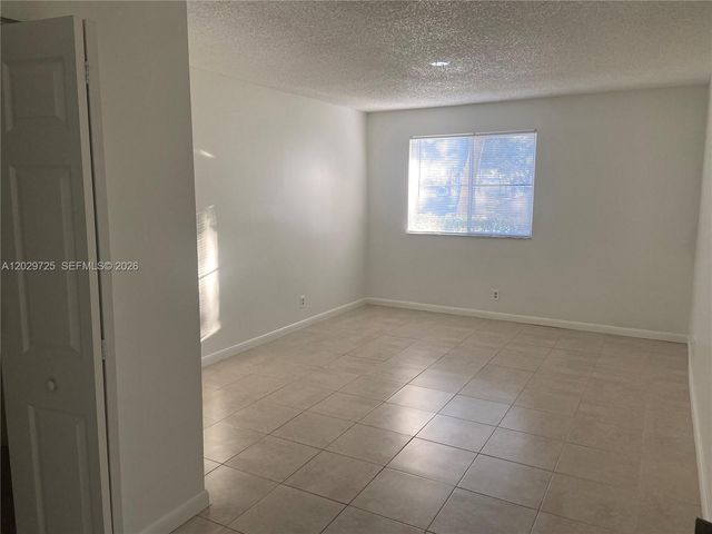 9811 Westview Drive 913, Coral Springs, FL 33076