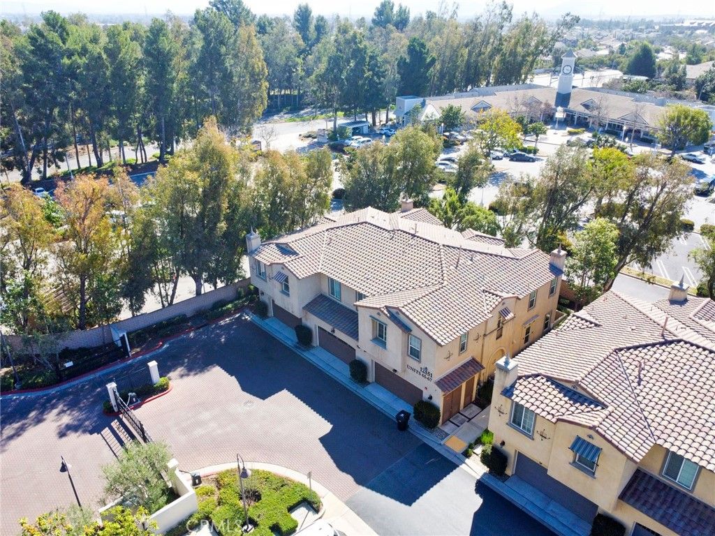 Image 16 of property listing at 12551 Elevage 66, Rancho Cucamonga, CA 91739