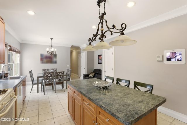 43 Arosa Hill Hill, Lakewood, NJ 08701