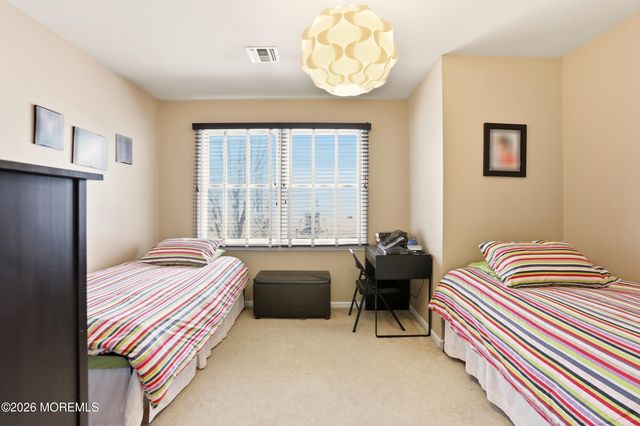 43 Arosa Hill Hill, Lakewood, NJ 08701