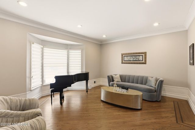 43 Arosa Hill Hill, Lakewood, NJ 08701