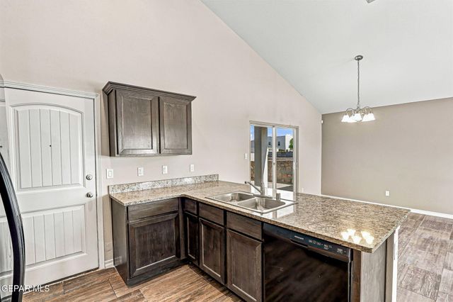 2100 TIM FOSTER Street, El Paso, TX 79938