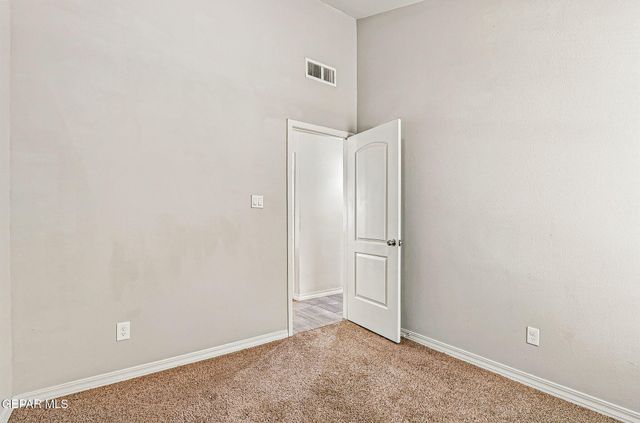 2100 TIM FOSTER Street, El Paso, TX 79938