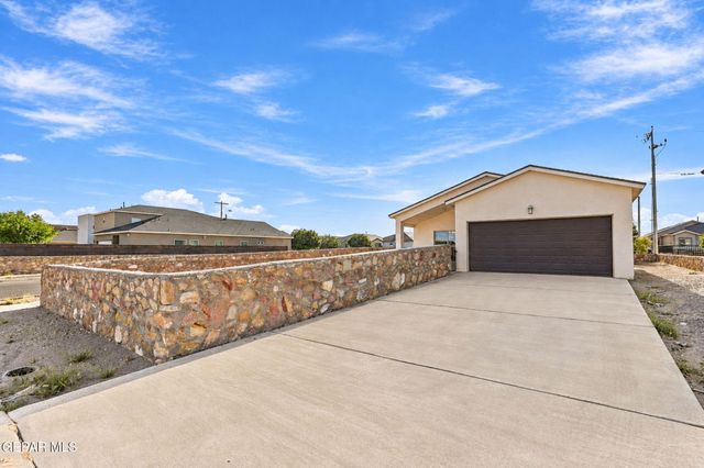 2100 TIM FOSTER Street, El Paso, TX 79938