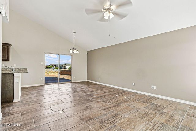 2100 TIM FOSTER Street, El Paso, TX 79938