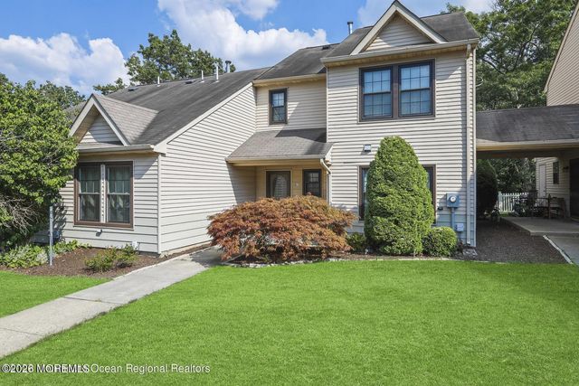 201 Larkspur Lane, Jackson, NJ 08527