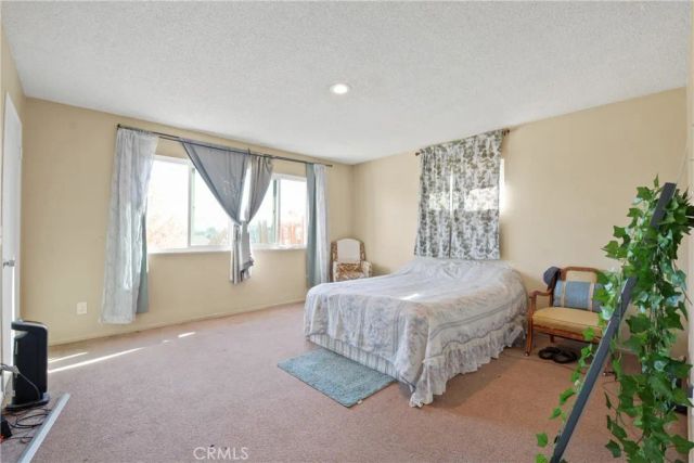 18583 Vine Street, Hesperia, CA 92345