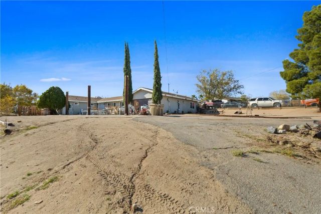 18583 Vine Street, Hesperia, CA 92345