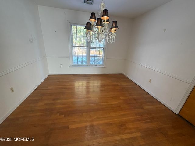 550 Wall Street, Eatontown, NJ 07724