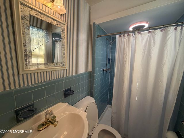 550 Wall Street, Eatontown, NJ 07724