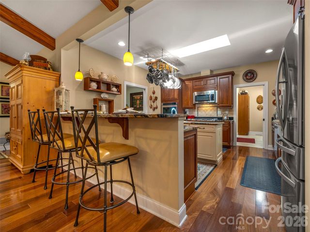 100 Falls Summit Road, Hendersonville, NC 28739