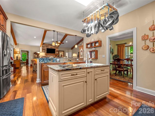 100 Falls Summit Road, Hendersonville, NC 28739