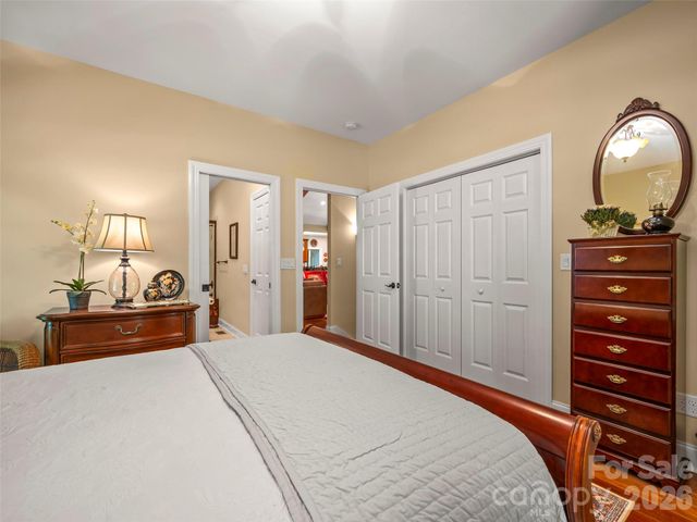 100 Falls Summit Road, Hendersonville, NC 28739