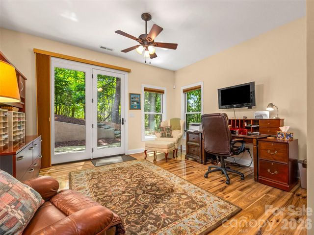 100 Falls Summit Road, Hendersonville, NC 28739