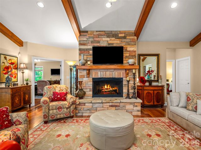 100 Falls Summit Road, Hendersonville, NC 28739