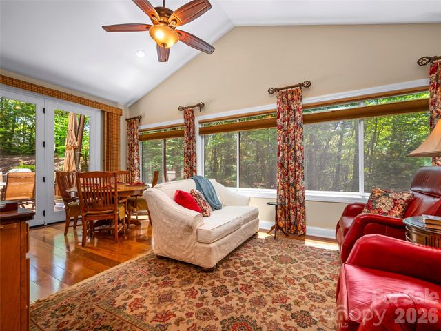100 Falls Summit Road, Hendersonville, NC 28739