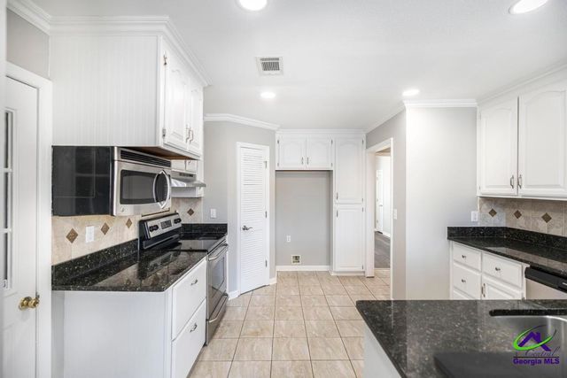 315 Silver Circle, Warner Robins, GA 31093