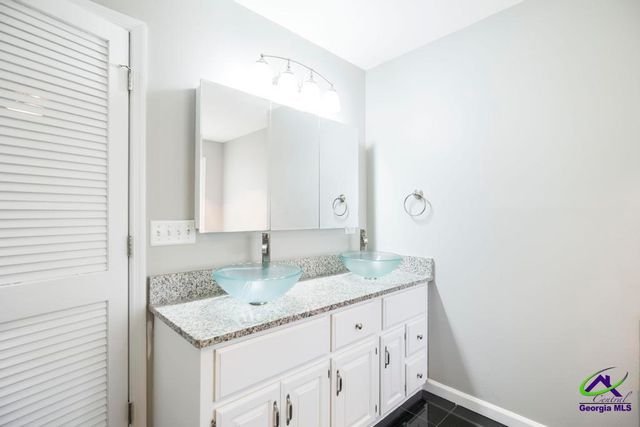 315 Silver Circle, Warner Robins, GA 31093