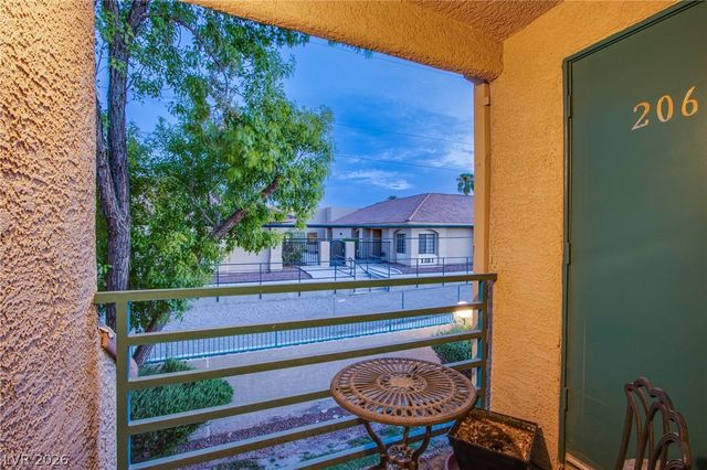 2225 Pine Breeze Lane 206, Las Vegas, NV 89119
