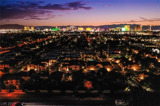 2225 Pine Breeze Lane 206, Las Vegas, NV 89119