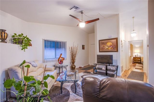 2225 Pine Breeze Lane 206, Las Vegas, NV 89119