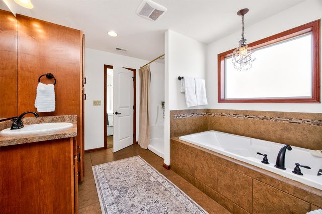 9733 Hazelwood Avenue, Johnston, IA 50131