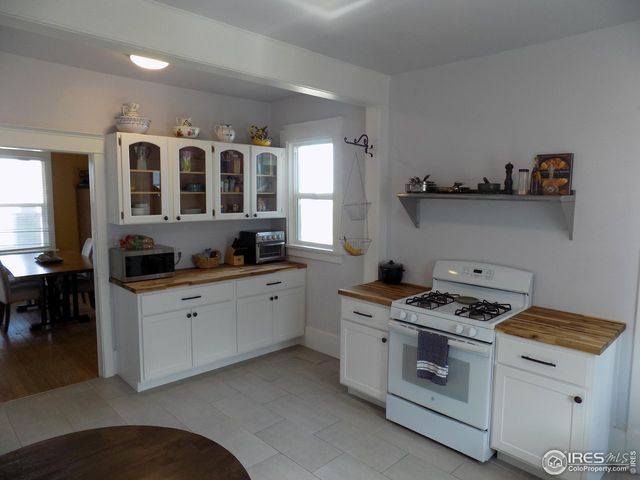 2475 Yukon Dr, Longmont, CO 80504