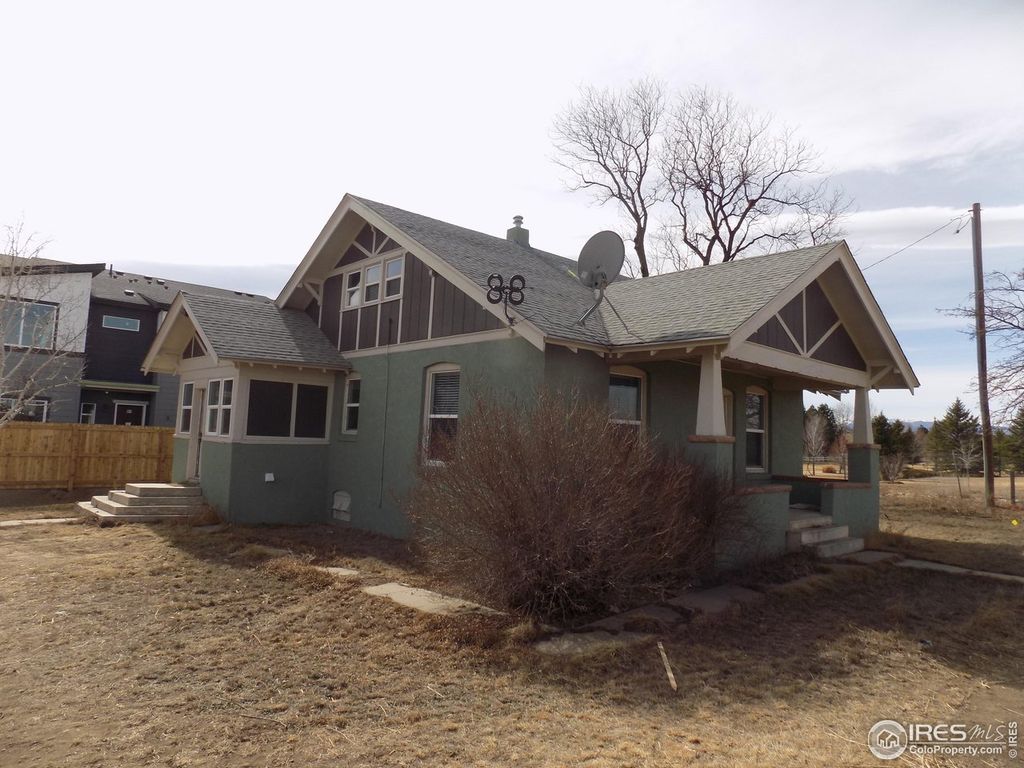2475 Yukon Dr, Longmont, CO 80504