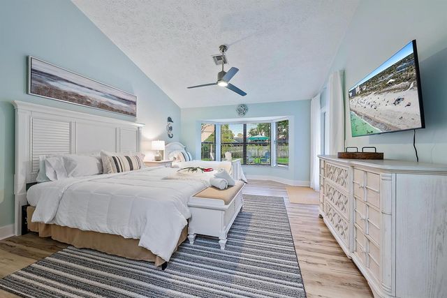 8422 SE Quail Ridge Way, Hobe Sound, FL 33455