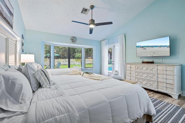 8422 SE Quail Ridge Way, Hobe Sound, FL 33455