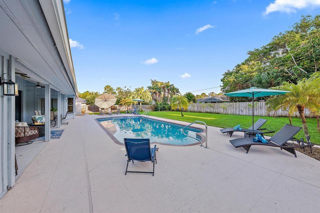 8422 SE Quail Ridge Way, Hobe Sound, FL 33455