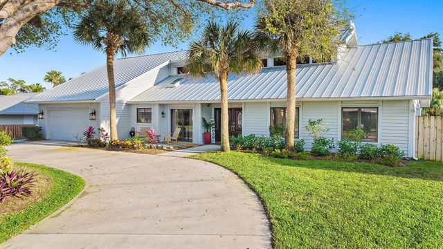 8422 SE Quail Ridge Way, Hobe Sound, FL 33455