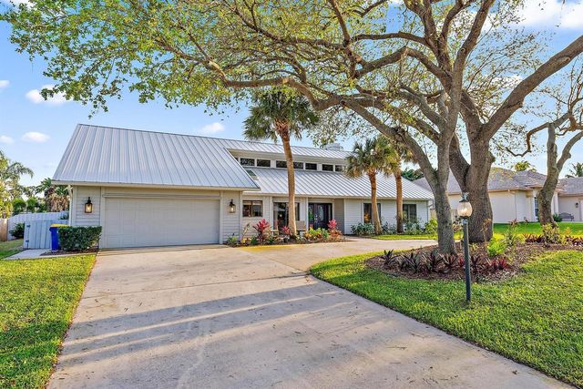 8422 SE Quail Ridge Way, Hobe Sound, FL 33455