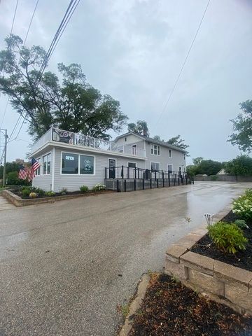 322 N Milwaukee Avenue, Wheeling, IL 60090