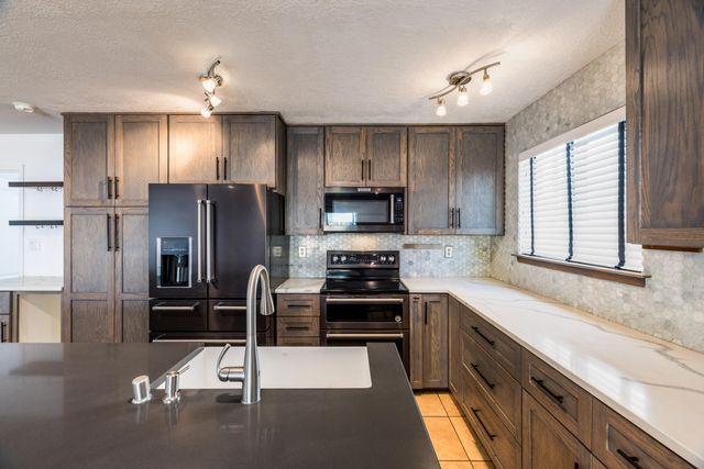 5316 Veronica Drive NE, Albuquerque, NM 87111