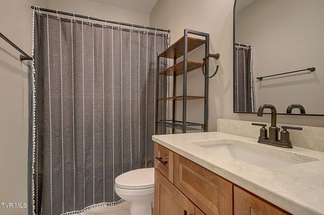 939 Daybreak Crest, Jonesborough, TN 37659