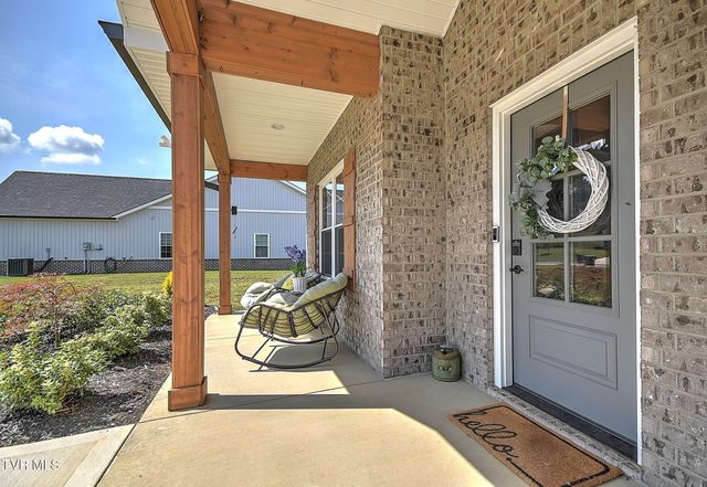 939 Daybreak Crest, Jonesborough, TN 37659