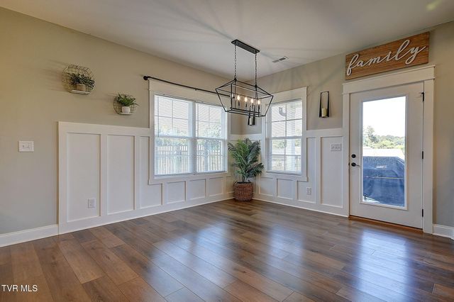 939 Daybreak Crest, Jonesborough, TN 37659